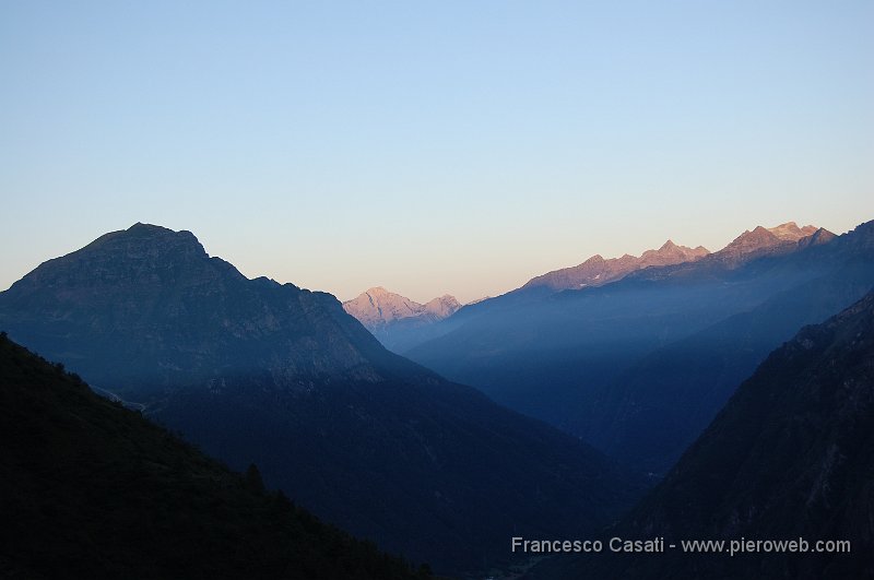 3-All'alba l'Arera si tinge di rosa.jpg